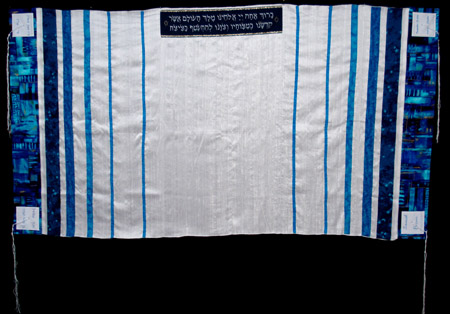 Silk tallit with Fibonacci stripes